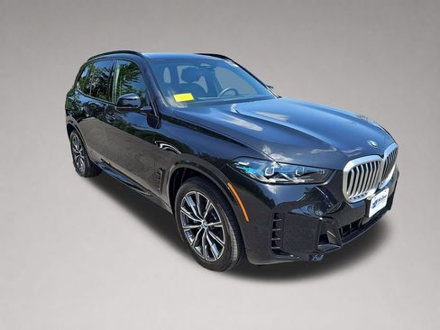 Used 2025 BMW X5 xDrive40i w/ M Sport Package AWD/4WD image 1