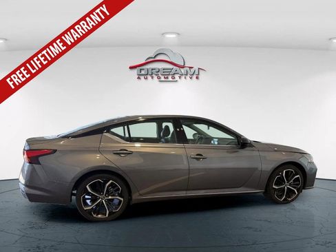 Used 2024 Nissan Altima 2.5 SR FWD image 21