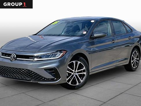 Used 2025 Volkswagen Jetta Sport FWD image 1