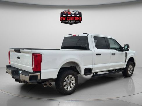 Used 2024 Ford F250 XLT AWD/4WD image 7