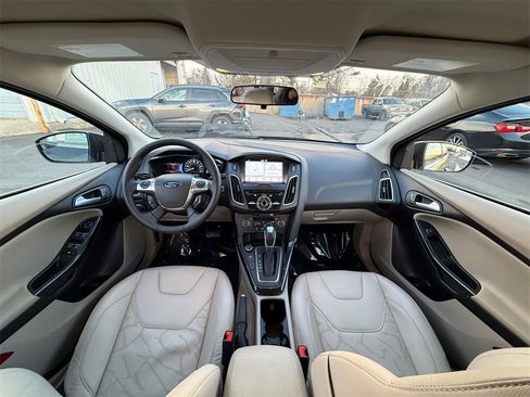 Used 2017 Ford Focus Electric Hatchback image 20