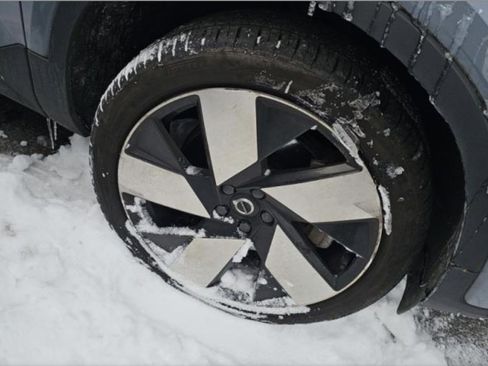 Certified 2023 Volvo C40 P8 Recharge Ultimate image 6