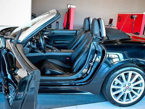 Used 2019 FIAT 124 Spider Lusso w/ Convenience Group image 29