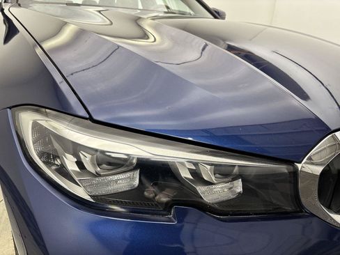 Used 2019 BMW 330i Sedan w/ Driving Assistance Package RWD image 18