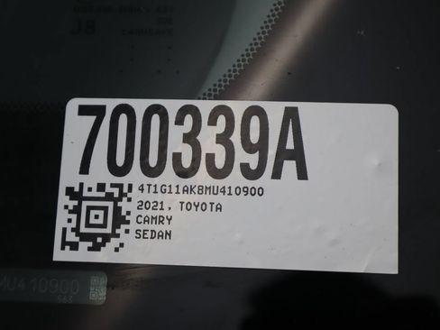 Used 2021 Toyota Camry SE w/ Carpet Mat Package (TMS) FWD image 36