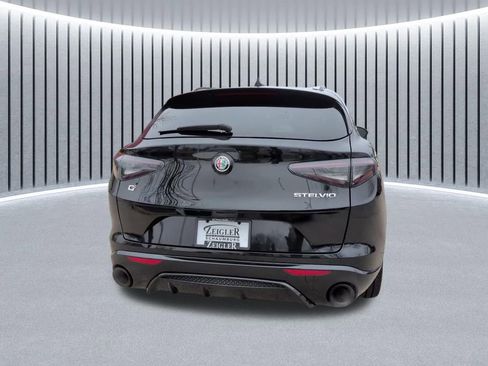 Used 2024 Alfa Romeo Stelvio Veloce AWD/4WD image 9