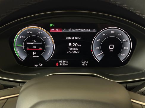 Used 2024 Audi Q5 e Premium w/ Convenience Package image 19