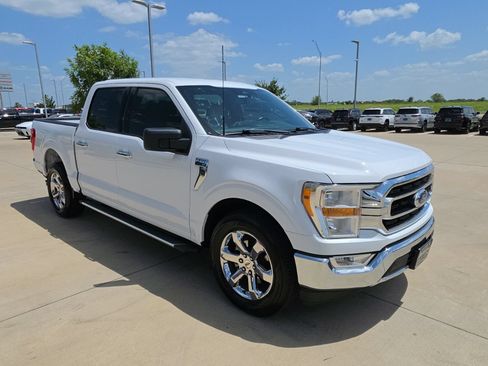 Used 2022 Ford F150 XLT w/ Equipment Group 301A Mid RWD image 7
