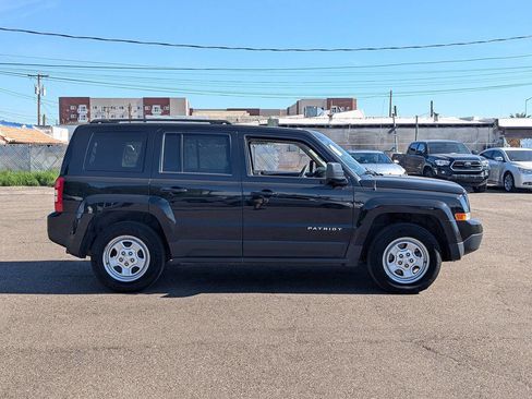 Used 2017 Jeep Patriot Sport w/ Power Value Group image 2
