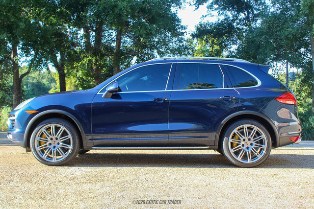 Used 2012 Porsche Cayenne Turbo AWD/4WD image 2