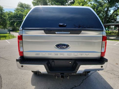 Used 2018 Ford F250 XLT w/ XLT Premium Package AWD/4WD image 8