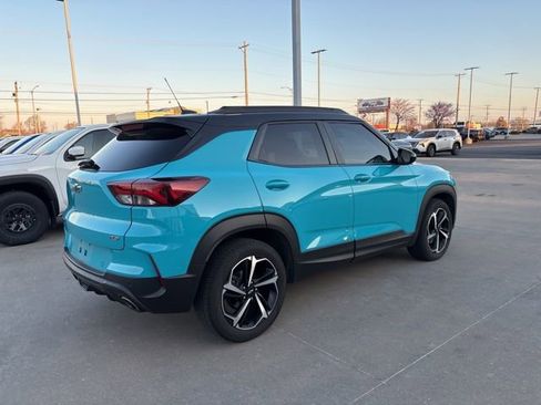 Used 2021 Chevrolet TrailBlazer RS w/ Sun and Liftgate Package image 3