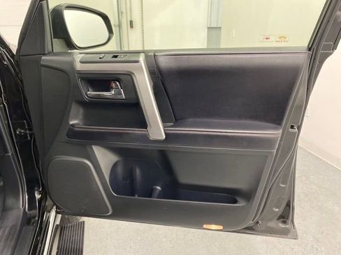 Used 2017 Toyota 4Runner Limited image 37