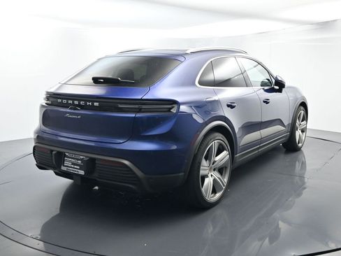 Used 2024 Porsche Macan 4 Electric image 14