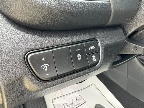 Used 2023 Kia Seltos SX w/ SX Sunroof Package image 36