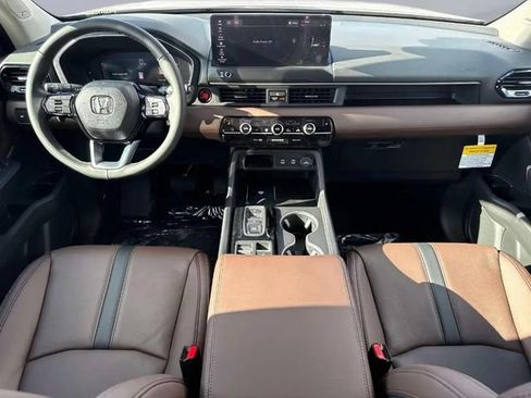New 2026 Honda Pilot Touring image 21
