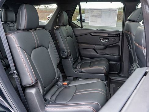 New 2026 Honda Pilot TrailSport image 16