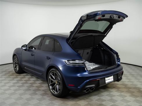 New 2026 Porsche Macan GTS AWD/4WD image 33