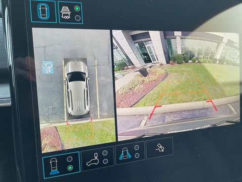 Used 2025 GMC Acadia Elevation w/ Elevation Premium Package image 26