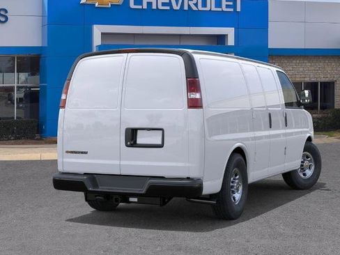 New 2026 Chevrolet Express 2500 w/ Driver Convenience Package RWD image 4