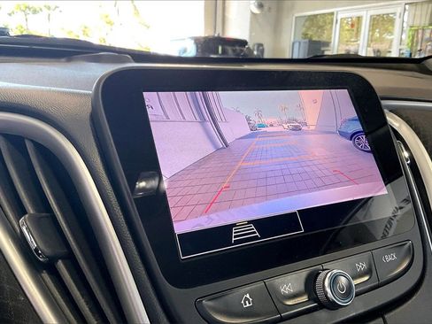 Used 2024 Chevrolet Malibu LT image 13