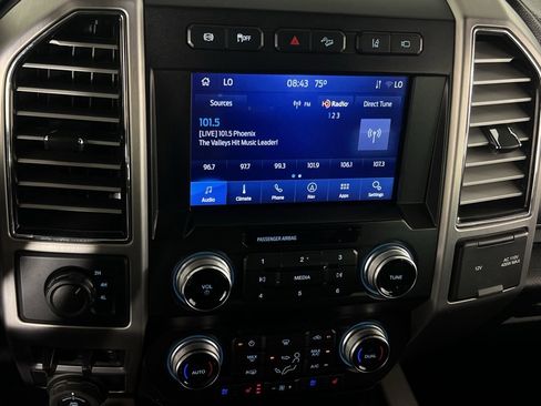 Used 2021 Ford F450 Platinum w/ FX4 Off-Road Package image 21