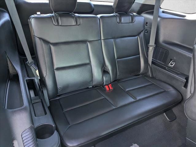 Used 2023 Ford Explorer XLT w/ Equipment Group 202A AWD/4WD image 17