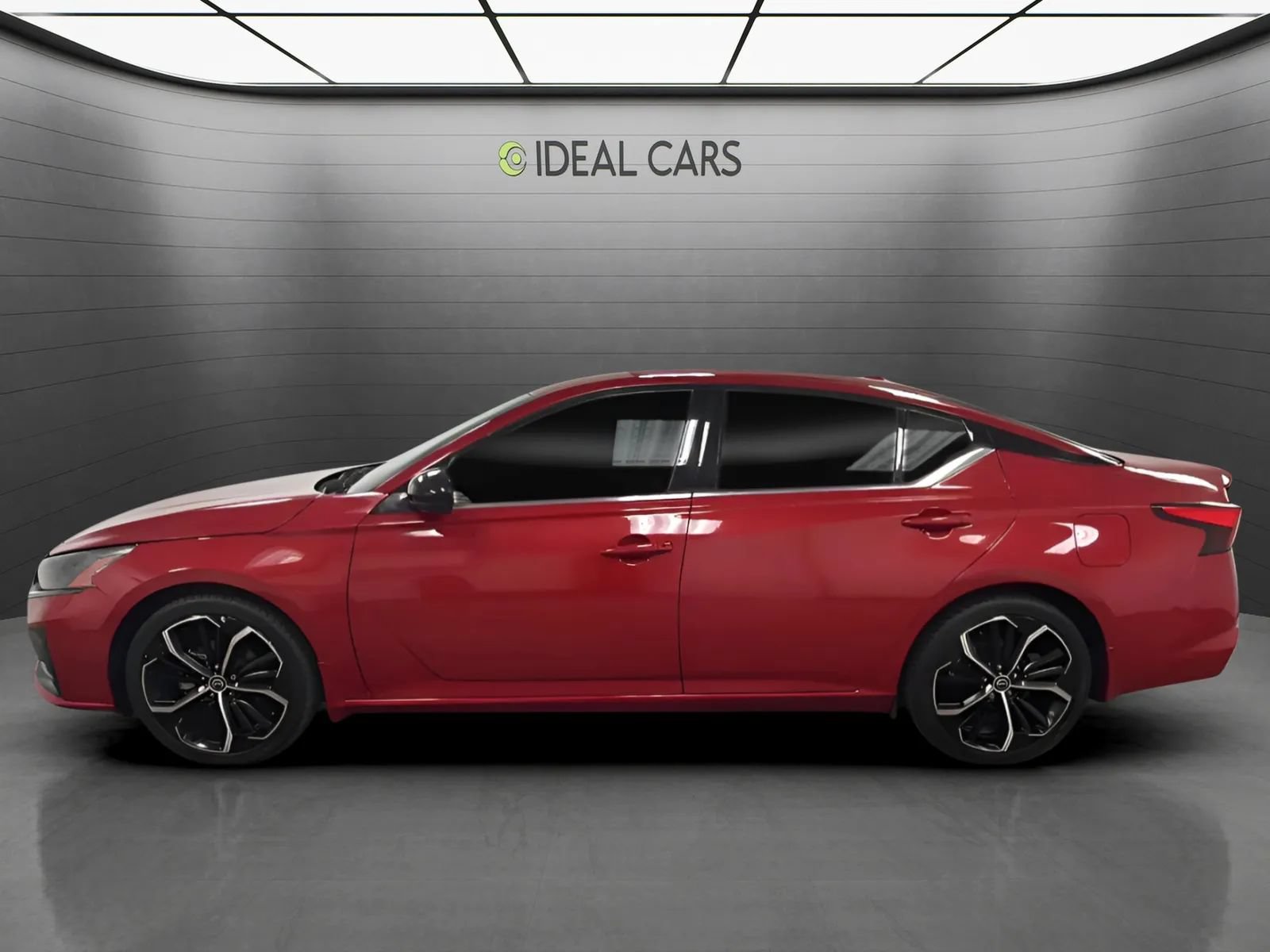 Used 2023 Nissan Altima 2.5 SR FWD image 8