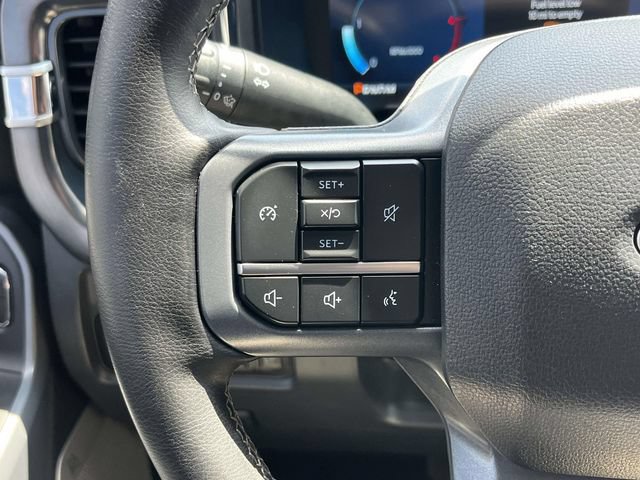 Used 2025 Ford F350 Lariat w/ Black Appearance Package AWD/4WD image 19