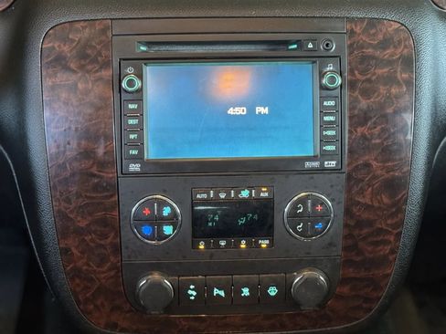 Used 2007 GMC Yukon XL Denali AWD/4WD image 31