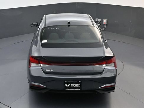 Used 2023 Hyundai Elantra SEL w/ Convenience Package FWD image 17