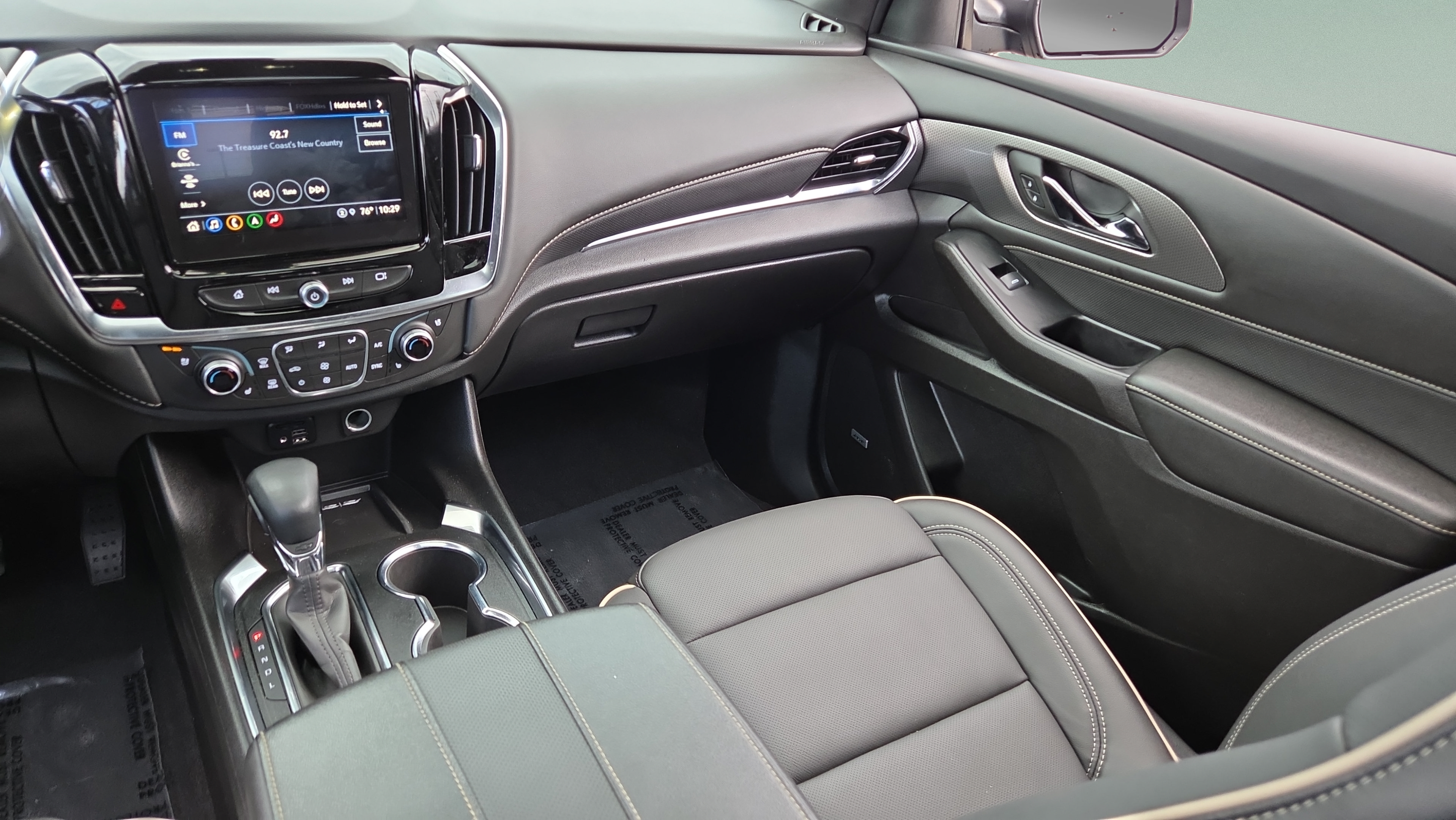 Used 2024 Chevrolet Traverse Premier w/ Redline Edition FWD image 14