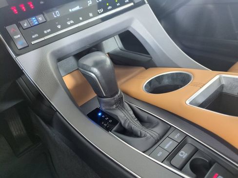 Used 2020 Toyota Avalon Limited w/ All Weather Liner Package FWD image 26