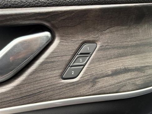 New 2025 Jeep Grand Cherokee L Limited image 22