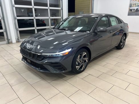 New 2026 Hyundai Elantra Limited image 1