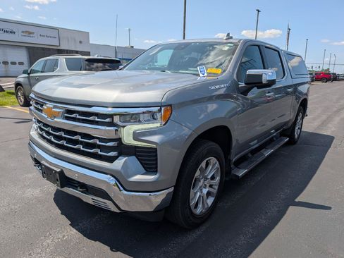 Used 2023 Chevrolet Silverado 1500 LTZ w/ Technology Package AWD/4WD image 4