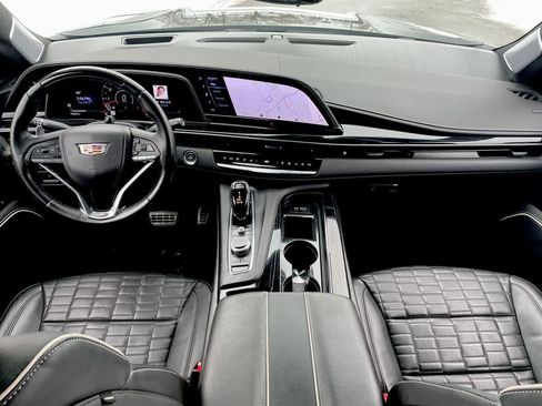 Used 2023 Cadillac Escalade V w/ LPO, ONYX Package image 28