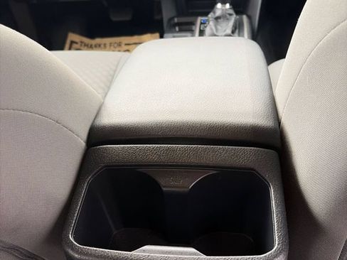Used 2020 Toyota Tacoma SR5 w/ SR5 Appearance Package (SM) RWD image 16