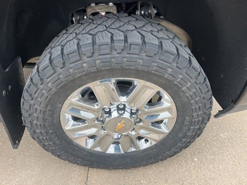 Used 2025 Chevrolet Silverado 2500 High Country w/ Technology Package image 64