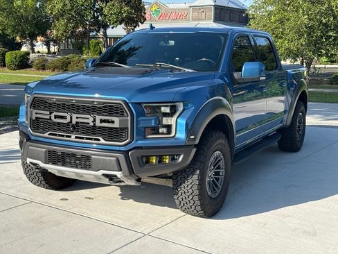 Used 2019 Ford F150 Raptor w/ Equipment Group 802A Luxury AWD/4WD image 3