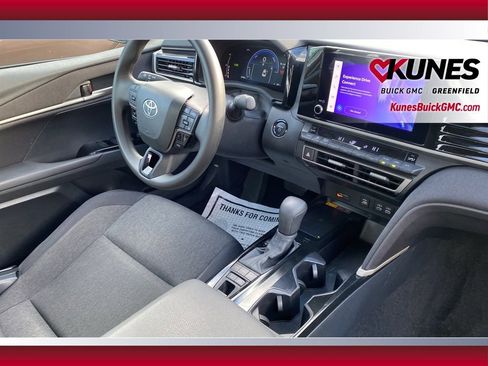 Used 2025 Toyota Camry XSE image 39