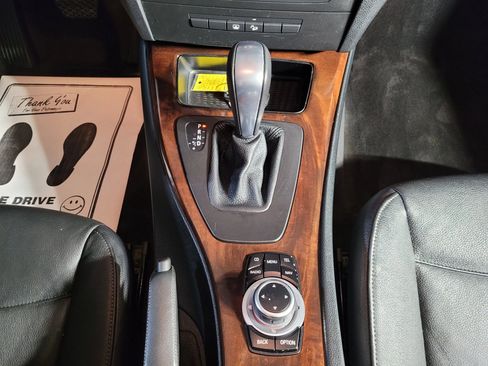 Used 2011 BMW 335i xDrive Sedan image 32