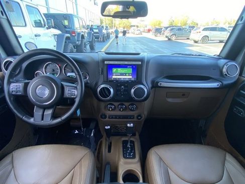 Used 2015 Jeep Wrangler Unlimited Sahara w/ Connectivity Group image 14