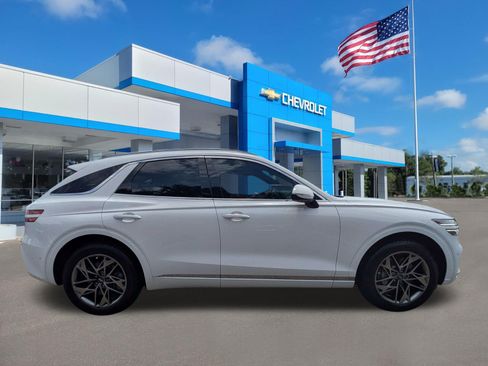 Used 2023 Genesis GV70 2.5T w/ Advanced Package AWD/4WD image 2