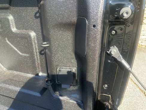 New 2026 GMC Sierra 2500 SLE w/ SLE Value Package; image 9