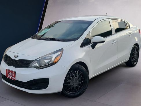 Used 2015 Kia Rio LX FWD image 1