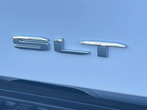 New 2026 GMC Sierra 1500 SLT w/ SLT Premium Plus Package image 8