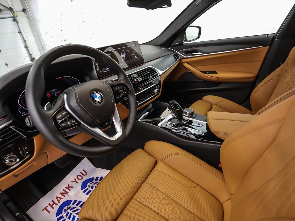 Certified 2023 BMW 530i xDrive w/ Premium Package AWD/4WD image 10