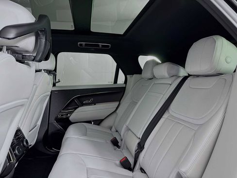 New 2026 Land Rover Range Rover Sport SE AWD/4WD image 21