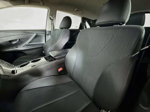Used 2014 Toyota Venza LE AWD/4WD image 18